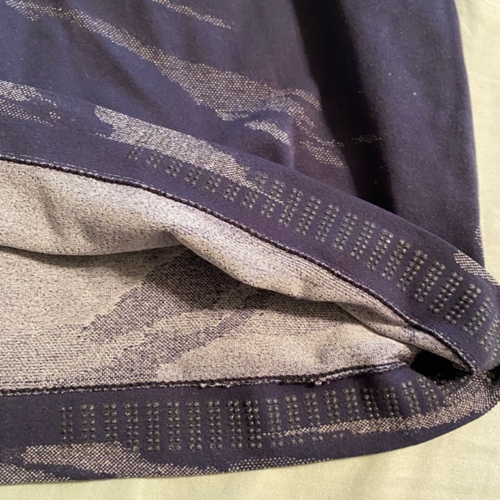 ATHLETA Speedlight Camo Racerback Seamless Tank Top Nylon Blue Women Size Large - Picture 7 of 10